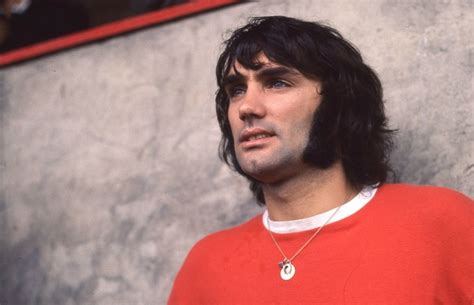 In the series of photos, you can see the disintegration of george's jersey. George Best, La Leyenda Del Fútbol Que Bebió Hasta La ...