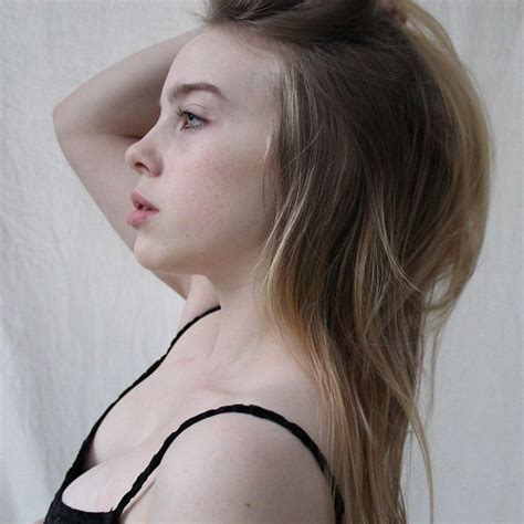 Yes, eilish's natural hair color is blond. Pin on Billie Eilish