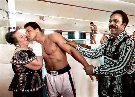 Урождённый ка́ссиус марсе́ллус клей, англ. Muhammad Ali and his parents Odessa Clay and Muhammad Ali ...