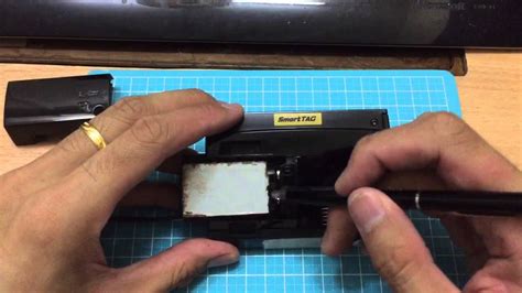 Move the insertion point over text underlined with a purple dotted line until the smart tag actions button appears. Install 9V DC adapter for SmartTag - Part 2 - YouTube
