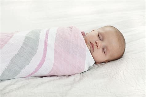 always lay baby on his or her back to sleep | Best baby blankets 