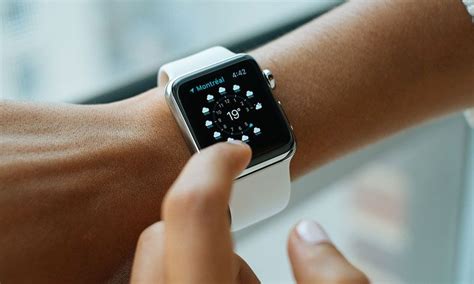 Promovemos un empleo decente y productivo, así como el cumplimiento de los derechos laborales y fundamentales de la población, fortaleciendo el diálogo social y páginas web. Apple Introduces Apple Watch Series 3 - Portal Empleos Perú