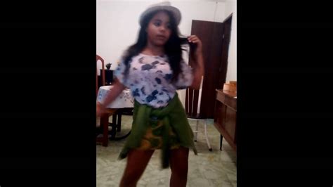Menina de 13 anos dançando. Meninas Dancando 13 Años : thaysa... dançando kuduro ...