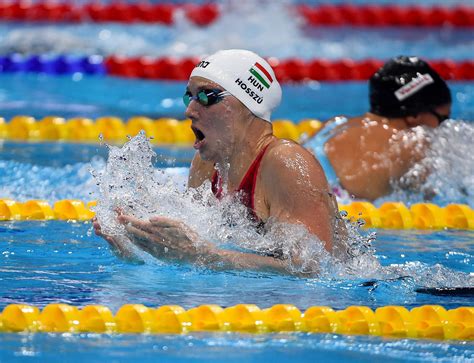 A szám világbajnoki címvédője és világcsúcstartója kedden 2:06.58 perces olimpiai rekorddal diadalmaskodott, ezzel ő az első, aki a brazíliai metropoliszban triplázott. Megint csak Hosszú Katinka állta a sarat