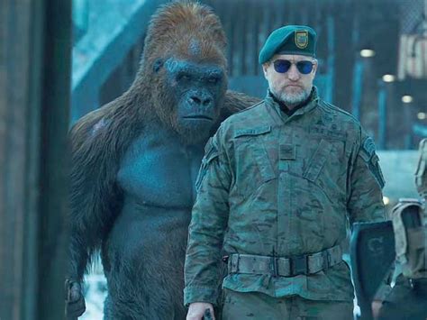 Charlton heston muss ja überhaupt erst mal auf dem planeten wenn zu beginn menschliche soldaten auftauchen, deren helme mit aufschriften wie »monkey killer« oder »bedtime for bozo« deutlich deren absichten. "Planet der Affen: Survival" - Der erste Trailer ist ...