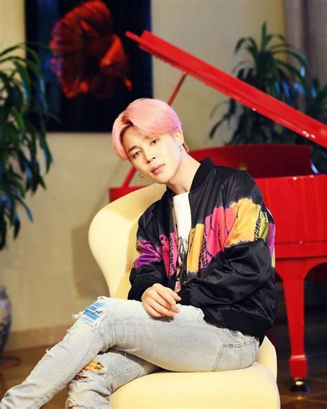 ปักพินโดย Rinny Rose ใน Jimin BTS