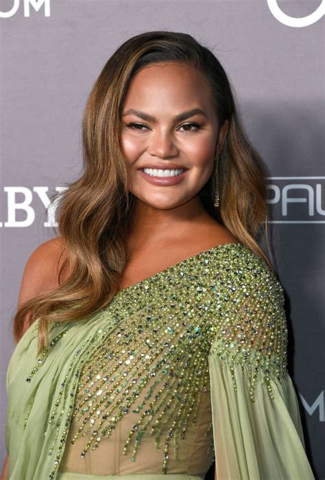 — chrissy teigen (@chrissyteigen) may 12, 2021 a senior producer within nbc universal entertainment told the post that teigen's issues would not affect legend, adding: ¿Será la definitiva? Chrissy Teigen deja el alcohol, una ...