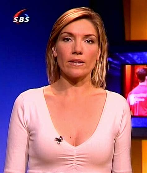 Met de gratis app van hart van nederland krijg je altijd het nieuws dat jou raakt. Gallyon van Vessem: SBS6 Hart van Nederland presentatrice Gallyon van Vessem midden in aardbeving