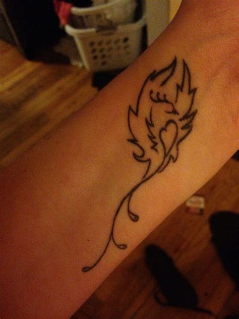 The sailor with a tattoo of a rope around his or her wrist is proud of the grueling work, rigging the hull and decks, and holding the responsibility of mooring and handling cargo. Wrist tattoo Phoenix