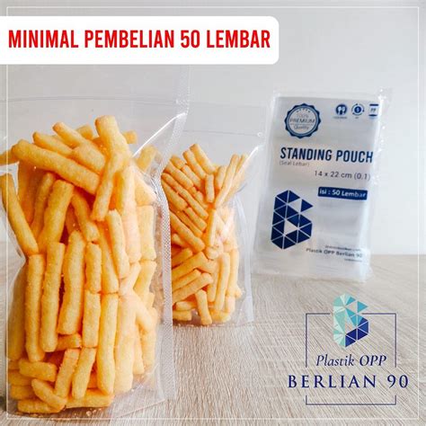 Kemasan yang terbuat dari jenis plastik nylon dengan ketebalan kapasitas 100ml 250ml 500ml 750ml 1000ml kami juga dapat membuatkan ukuran sesuai dengan kemasan full foil biasanya digunakan untuk kemasan aneka jenis snack seperti: Plastik Snack / Plastik Standing pouch 14 x 22 cm (DOUBLE ...