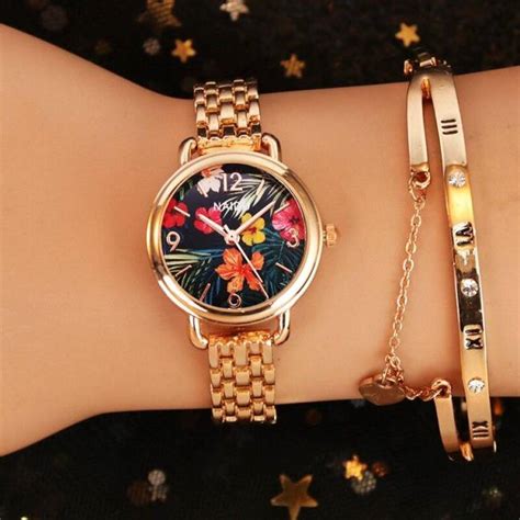 Our 200+ experts carefully select and verify more than 65,000 objects each week. Women's Top Fashion Wrist Watch Gold Luxury Brand