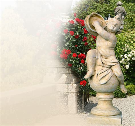 Im garten von schloss kromsdorf befinden sich an der gartenmauer in halbrunden nischen nahezu äquidistant 64 steinbüsten. Dekoration für den Garten kaufen - Online Shop