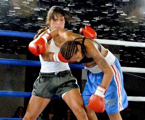 A existência de tal equipamento determina uma característica boxe feminino. Ex-BBB Tati Rebane revela que sonhava disputar medalha no ...