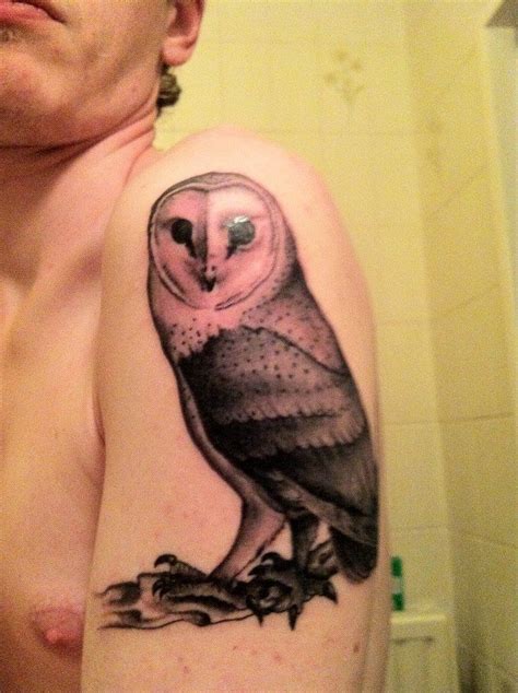 Barn owl tattoos that you can filter by style, body part and size, and order by date or score. Barn Owl tattoo by *CountDoofus on deviantART | Barn owl ...