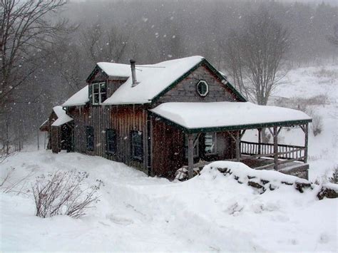 Far away in the upstate new york countryside, hidden away from the hustle and bustle of everyday worldly affairs, lies a. Cabin Upstate New York #upstatenytravel | Cabins in the ...