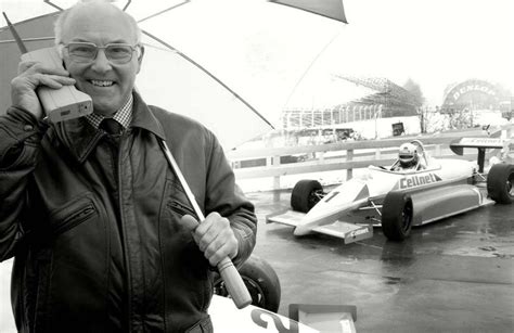 Below murray walker's tv is a fax machine murray walker and autocar's steve cropley in deep discussion murray walker watching the race closely As frases do Murray Walker na Fórmula 1 pela BBC