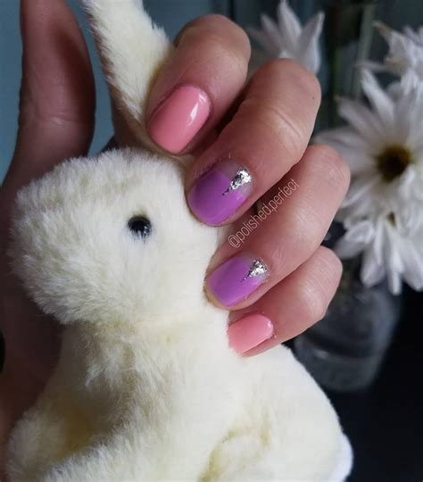 You can do very little on your own to take care of your nails but the professionals are constantly coming up with new ways to keep your nails looking glamorous. Easter nails. Spring nails luxio gel | Easter nails ...