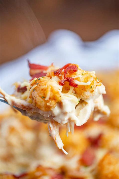 I love this easy tater tot casserole recipe because it takes only a handful of ingredients and most can be found in my pantry. Chicken Bacon Ranch Tater Tot Casserole Recipe - Dinner ...