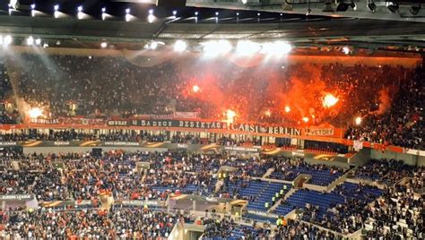 Massive explosions outside istanbul stadium after car bomb attacks. RIOTS: Lyon - Besiktas 13.04.2017