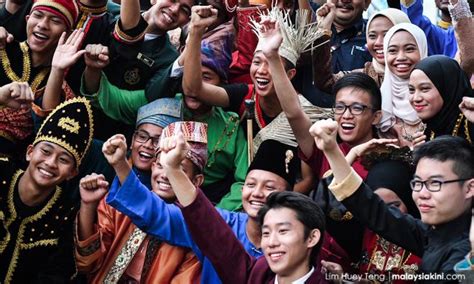 Tanpa perpaduan semua kaum keamanan di sabah tidak akan dapat diwujudkan sehingga sekarang dan bila semangat perpaduan tidak diamalkan ianya boleh menghancurkan keamanan sesebuah negara. Rahmah Islam sebagai pengukuh perpaduan nasional - DetikDaily