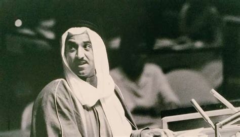 مطار أحمد الجابر، ومطار علي السالم، ومطار العديري، وتوفّر الفروانية العديد من خيارات الإقامة فيها من فنادق، وفلل، وبيوت ضيافة. الأمير الراحل هو الحاكم الرابع عشر من عائلة الصباح - جريدة ...
