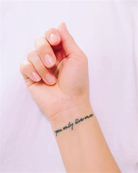 One of the most common designs of small tattoos that are perfect for girls is the flower tattoo. you only live once #yolo #tattoo #타투 #크툴루잉크 #포항 ...