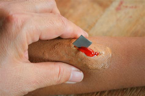 Diy fake blood how to use liquid latex make wounds special effects makeup you. How to Make Fake Cuts: 14 Steps (with Pictures) - wikiHow