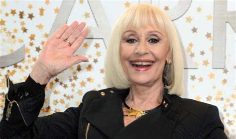 La vita privata di raffaella carrà,. Raffaella Carrà chi è: età, vita privata - Aciclico.com