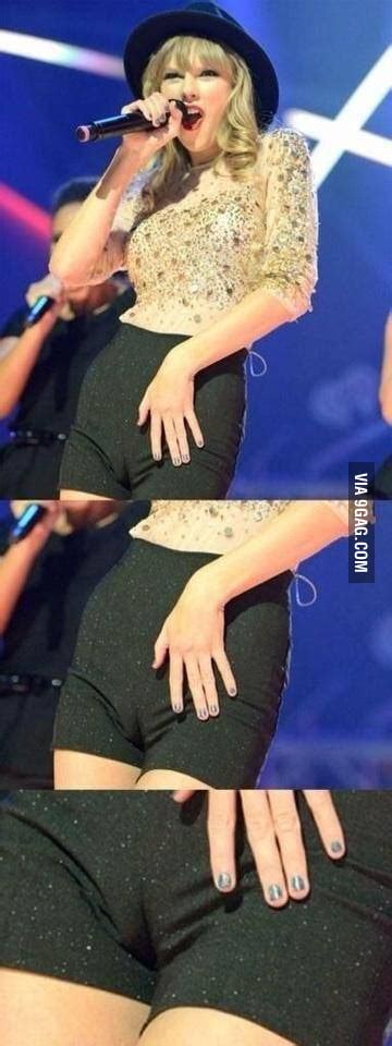 Official music video for delicate by taylor swift. Taylor Swift's camel toe. - 9GAG