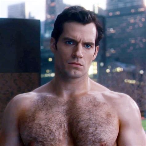 Clark kent and his alter ego are not. The way he tilts his head (With images) | Henry cavill ...