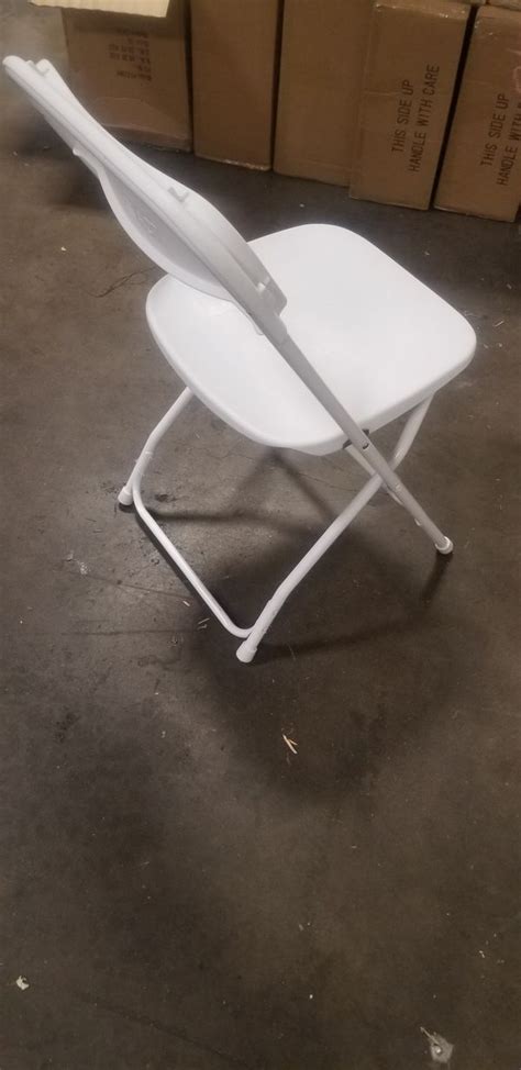 Once you're inside the arena, you'll be able to comfortably root for your team all game long with. White folding chairs NEW LIFETIME for Sale in Lynwood, CA ...
