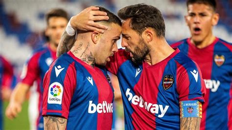 Cando o faga, os seus chíos aparecerán aquí. Roger y Morales, la sociedad del gol del Levante amenaza ...