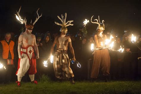 Here is a video all lady leeanna does a complete ritual of beltane thanks.taking tea with the gods and goddess' she. The Many Ways to Celebrate Beltrane | Beltane, Pagan ...