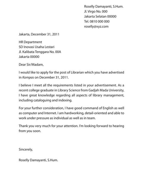 Surat lamaran kerja merupakan sebuah dokumen yang dikirim oleh seorang pencari kerja untuk melamar pekerjaan di sebuah perusahaan. 35 Contoh Surat Lamaran Kerja Bahasa Inggris Serta Artinya ...