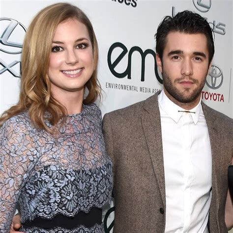I been trying not to go off the deep end. Emily vancamp joshua bowman - 20 New Sex Pics. Comments: 1