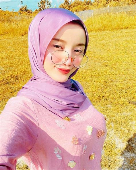 Analize official twitter account of pecinta ummi ukhti pecintaumahat by words. Kumpulan Foto, cerita dan Video Ukhti Nonjol Gemes