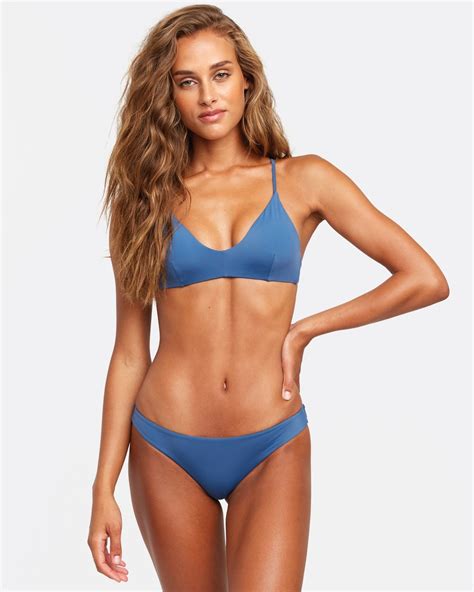 Last summer we saw wahoo, tacx, and stages all launch their first smart bike offerings at eurobike, albeit on varied timelines. Everlast M90 - Solid Crossback Bikini Top 9352315371599 | RVCA - Everlast m90 indoor cycle bike ...