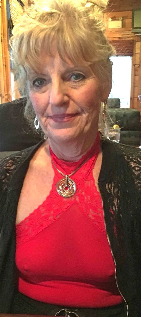 Pin on sexy grannys