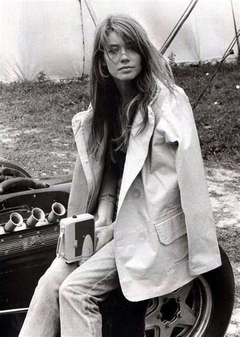 10 ways to achieve the french singer's iconic style. Vintage. in 2020 | Francoise hardy, Fashion, Hardy