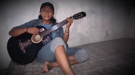 Lirik lagu suci dalam debu dari iklim lagu ini adalah salah satu lagu yang dipopulerkan oleh iklim silahkan selengkapnya baca disini. Cover lagu malaysia ( Suci Dalam Debu) - YouTube