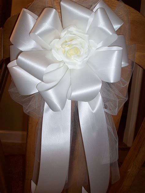 Chair bows are available in both satin or organza, in a wide range of colors and quantities. Pew/Chair Bows...Satin Ribbon with Romantic Rose | Etsy ...