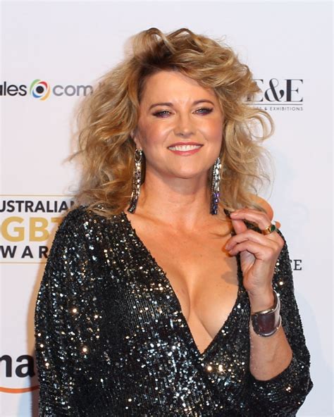 Not controlled by laws, or illegal: Lucy Lawless photo 118 of 123 pics, wallpaper - photo ...
