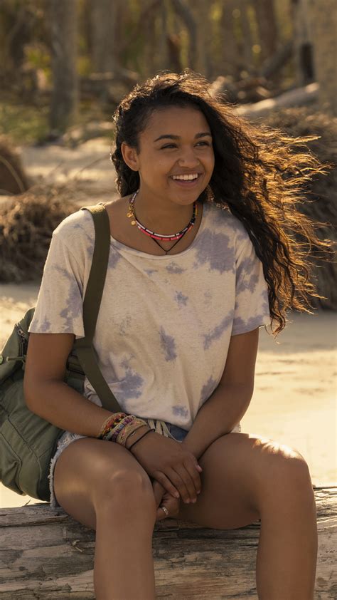 Know about madison bailey (kiara) wiki, age madison bailey is a pretty actress from the united states. 1440x2560 Madison Bailey in Outer Banks Netflix Samsung ...