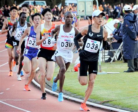 22 hours ago · 東京五輪の陸上は最終日の8日、男子マラソンが札幌市の周回コースで行われ、前日本記録保持者の大迫傑（30）（ナイキ）は2時間10分41秒で6位に. 大迫傑がマラソン日本記録後初レース「いい練習ができた」 1万 ...