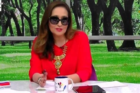 Sonia abrão on wn network delivers the latest videos and editable pages for news & events, including entertainment, music, sports, science and more, sign up and share your playlists. Sonia Abrão apresenta "A Tarde é Sua" de óculos escuros e ...