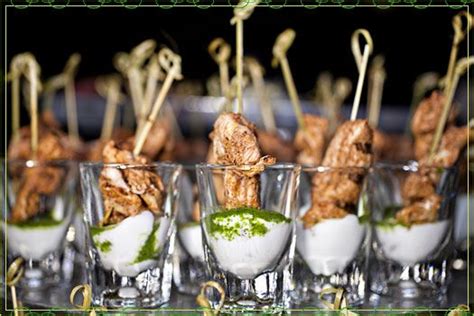 Shot glass hors devours ideas / another mirror of cold hors d'oeuvres. Tandoori Chicken in a shot glass is a no-fuss hors d ...