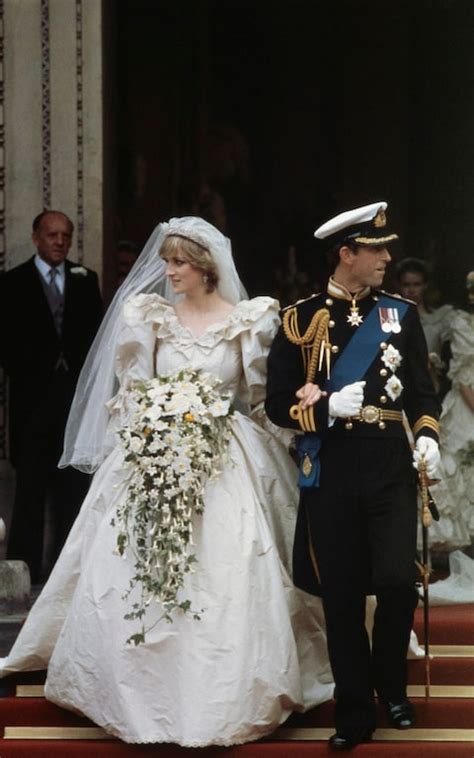 Princess diana became lady diana spencer after her father inherited the title of earl spencer in 1975. Princess Diana wedding dress | The most beautiful royal ...