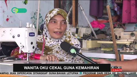 Selama anda memasak, gunakan jepitan untuk menjaga agar arang tetap menyatu, karena briket yang terpisah akan cepat kehilangan panas dan tidak ada yang bisa dilakukan untuk menjaga bara api tetap menyala. Wanita Oku Cekal Guna Kemahiran - YouTube