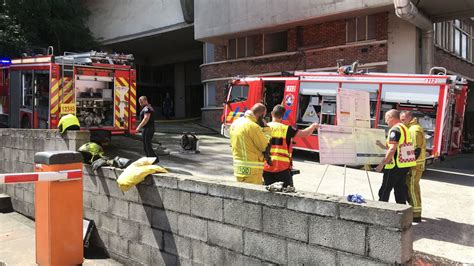 La colonne de fumée est visible à des kilomètres. Incendie en cours sur l'ancien site Ab Inbev à Jupille