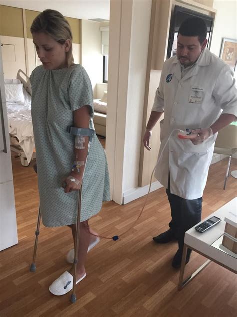 Andressa urach is in a critical condition in hospital. Andressa Urach inicia fisioterapia no hospital - Notícias ...